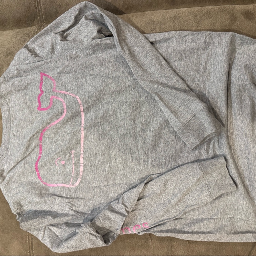 Vineyard Vines Gray Tee with White Logo